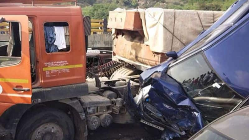 Dharmapuri road accident...4 people dead...driver arrest