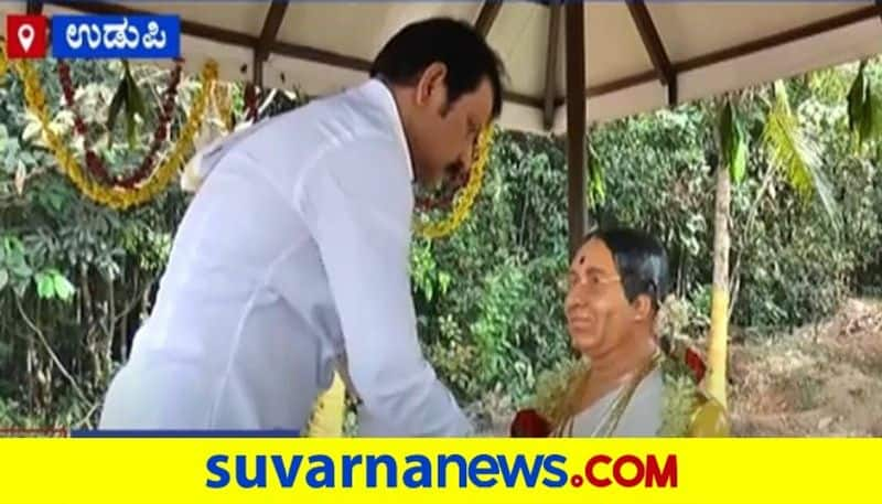 Actor Rajashekar Kotiyan installs his mother statue rbj