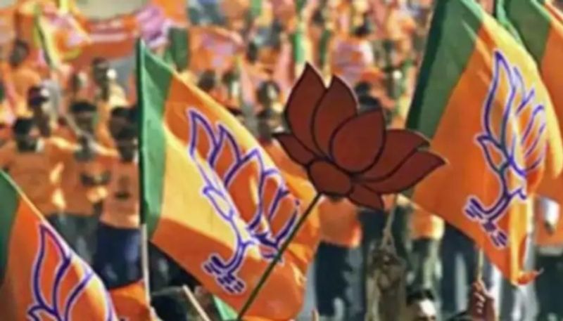 UP Election 2022 Several BJP MPs union ministers seek tickets for their family Details inside gcw