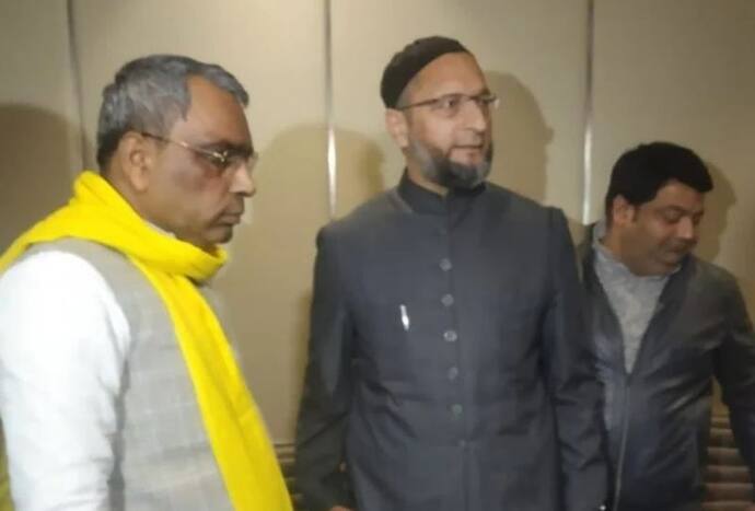 यूपी में Jinnah का जिन्न: Owaisi का BJP को चुनौती, अखिलेश को पढ़ने की नसीहत, कासगंज घटना पर UP सरकार को घेरा