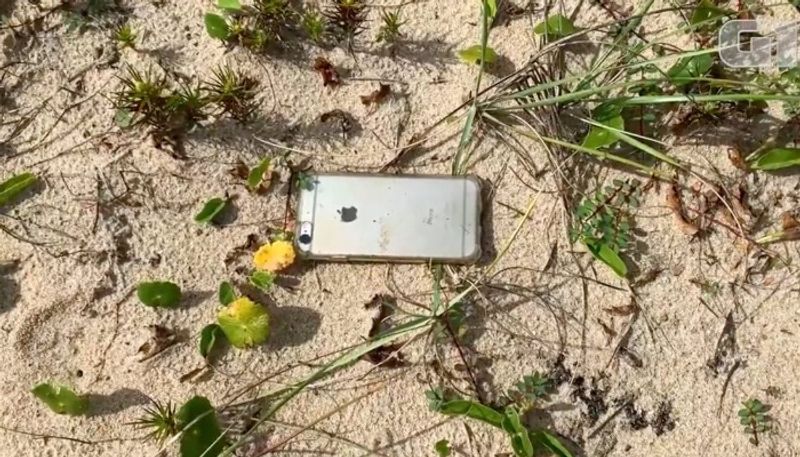 Man Drops iPhone From Plane. It Survives the fall