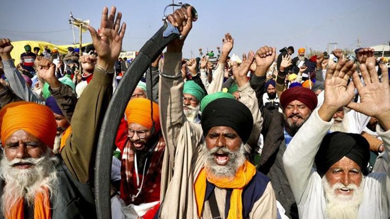 Telecom services disrupted in Punjab after protesting farmers vandalise mobile tower ckm