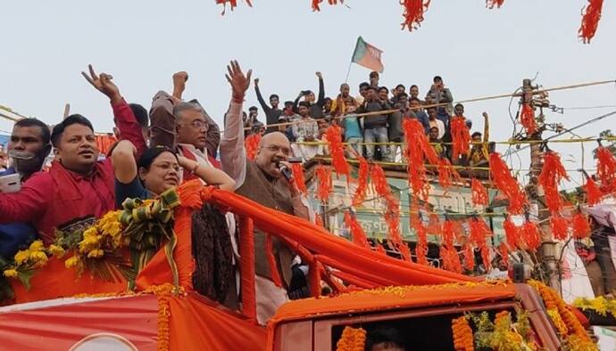 'তোমায় হৃদ মাঝারে রাখিব ছেড়ে দেব না', বাউল শিল্পীর পাশে থাকার আশ্বাস অমিত শাহ-র