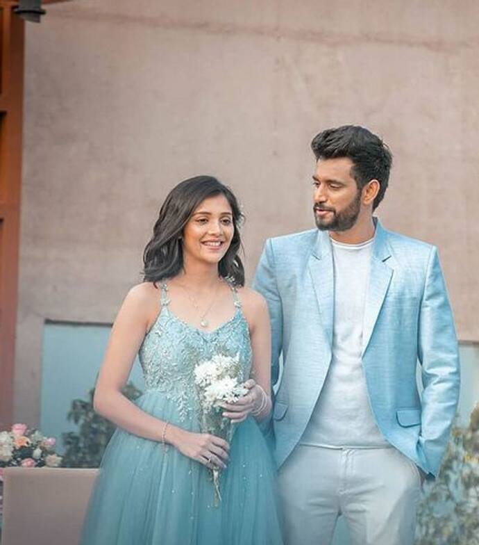 <p>ಫೆಬ್ರವರಿ 14ರಂದು ಮಿಲನಾ ನಾಗರಾಜ್ ಮತ್ತು ಡಾರ್ಲಿಂಗ್ ಕೃಷ್ಣ ಸತಿಪತಿಗಳಾಗಲಿದ್ದಾರೆ.</p>

