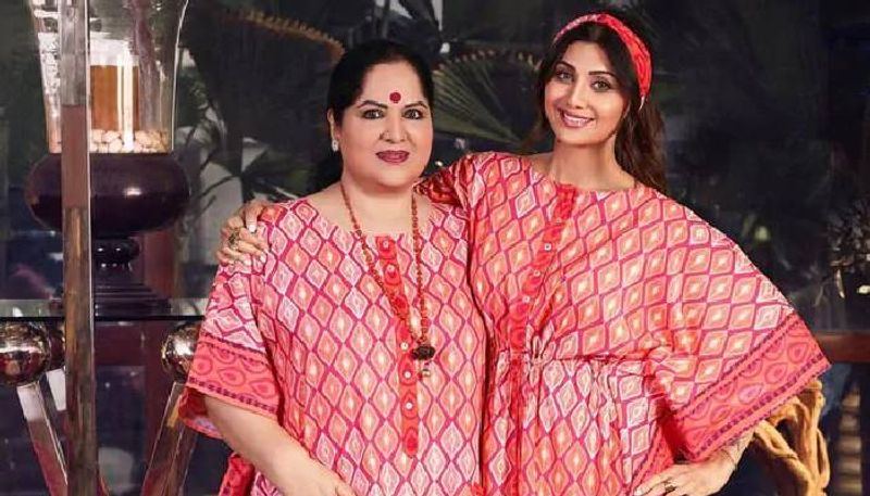 Shilpa Shetty And Mom Twinning In Red