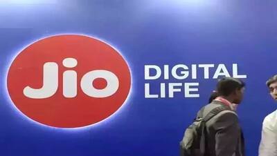 একধাক্কায় হু হু করে কমে যাচ্ছে 'Jio'-র গ্রাহক সংখ্যা, চিন্তার ভাঁজ মুকেশ আম্বানির কপালে