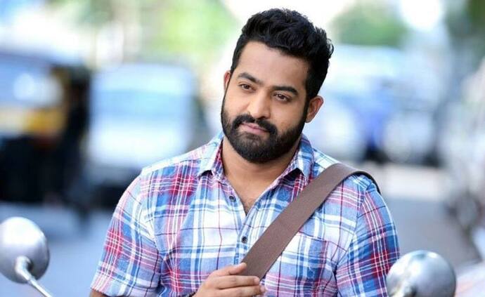 ఎన్టీఆర్‌ తాను వాడే ప్రతిదీ బ్రాండ్‌గా ఉండేలా చూసుకుంటారు. అంతేకాదు అందరికంటే స్సెషాలిటీగా ఉండేలా చూసుకుంటారు. బ్రాండ్లకే బ్రాండ్‌ అంబాసిడర్‌గా నిలుస్తున్నారాయన.