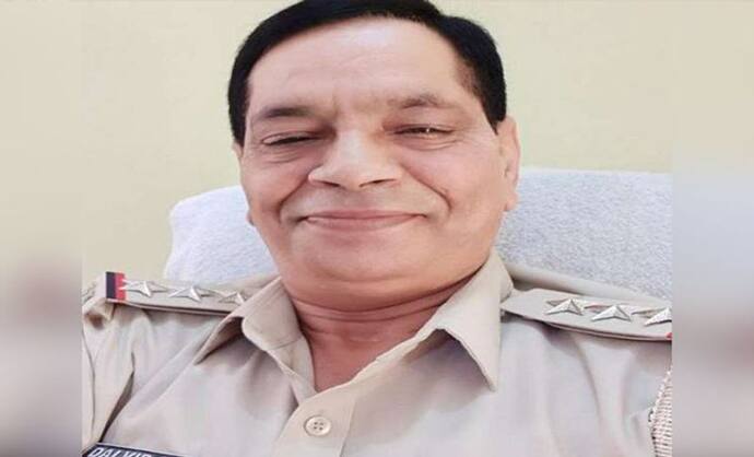 दुल्हन बनने वाली थी बेटी उससे पहले पुलिस अफसर पिता की मौत, करने वाले थे कन्यदान उठ गई अर्थी..