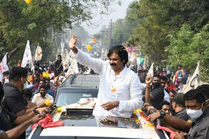 Janasena chief pawan kalyan serious comments on Ysrcp government in Tirupati lns