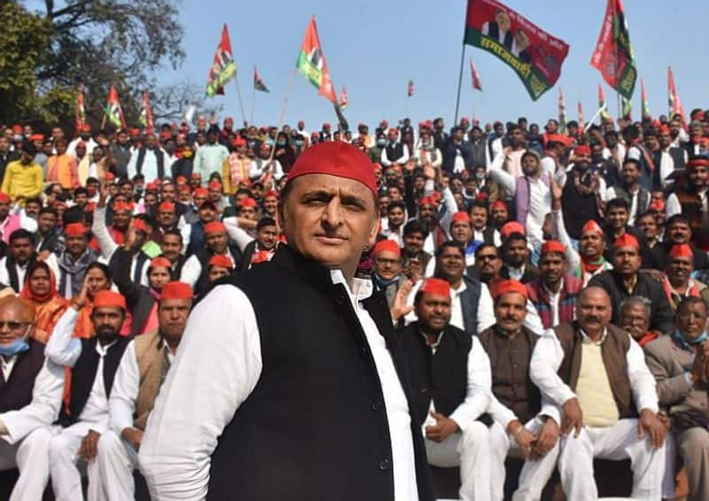 Coronavirus Samajwadi Party chief Akhilesh Yadav BJP vaccine-VPN