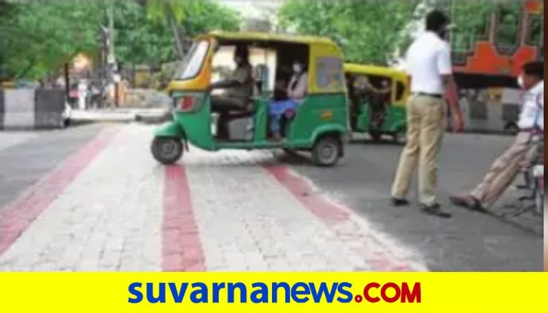 300 srpc to help people to cross road in Bengaluru dpl