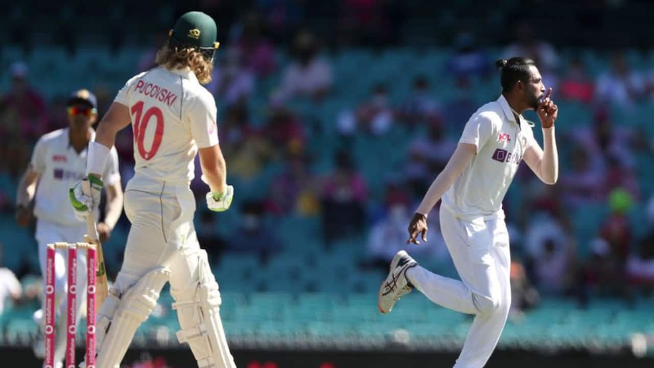 <p>India had a mixed day, but not enough luck, as Australia finished on top at stumps on Day 3 of the third Test, for the Border Gavaskar Trophy, at the Sydney Cricket Ground (SCG), on Saturday. Australia currently leads by 194 runs, as India looks to unearth success, to retain the title. Meanwhile, we take a look at the records scripted during the day.</p>
