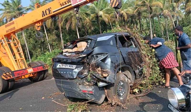 Owner thank tata for 5 star safety after harrier rollover accident ckm