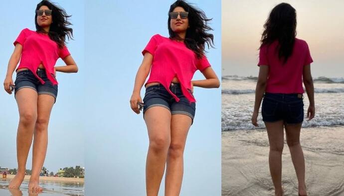 తాజాగా ఈ అమ్మడు `ఢీ` నుంచి బయటకు వచ్చాక హాట్‌ నెస్‌ పెంచుతోంది. తాజాగా గోవా బీచ్‌లో థైస్‌ షో చేస్తుంది.