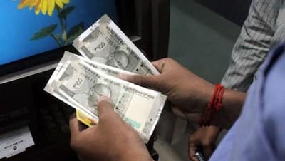 SBI Alert: कर रहे हैं ATM कार्ड का इस्तेमाल तो इन बातों का रखें ध्यान, वर्ना हो सकता है भारी नुकसान