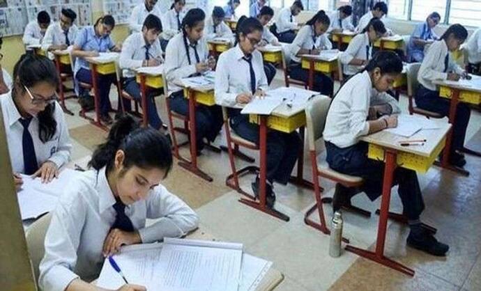 CBSE समेत अब तक 7 राज्यों में कैंसिल हो चुके हैं बोर्ड एग्जाम, कोरोना संक्रमण के कारण हुआ फैसला