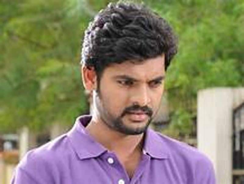 actor vimal police compliant for singaravelan producer