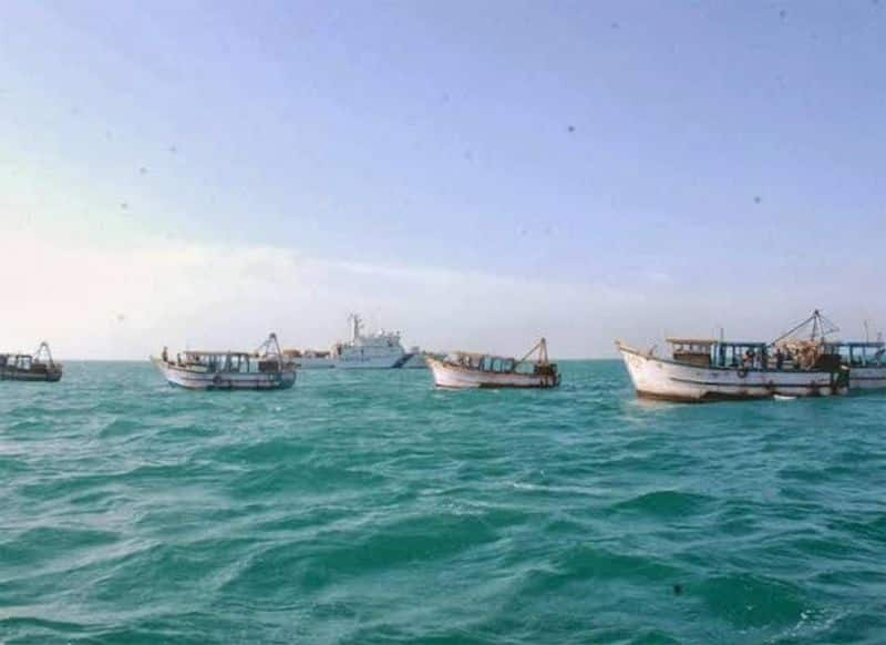 srilanakan pirates brutaly attaked tamilnadu fishermens