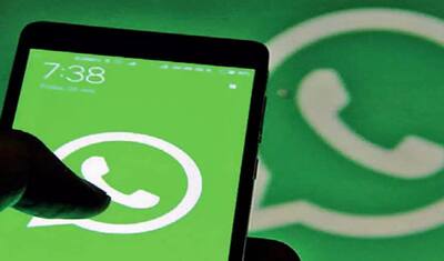 क्या आपकी PHOTOS भी चुराता है WhatsApp? जानें आपके ऊपर कैसे नजर रखता है ये App