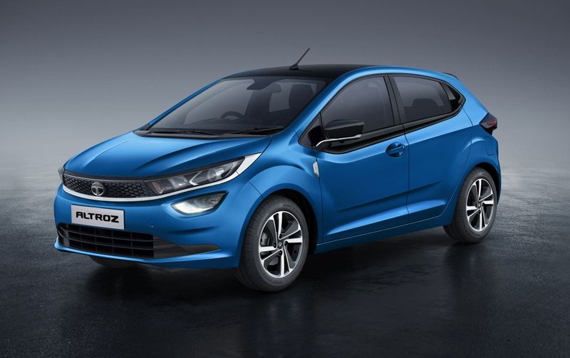 Tata Motors plan to Launch tata Altroz automatic variant car in New year 2022 ckm