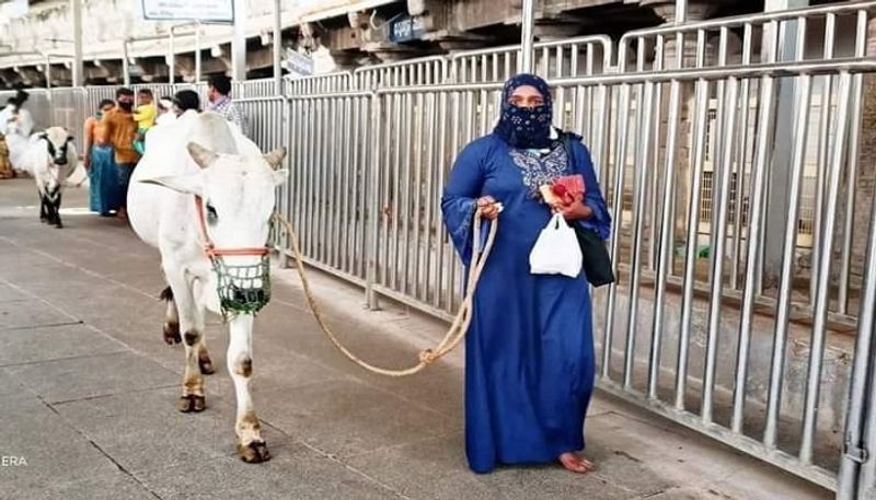 muslim woman visited to vemulawada temple - bsb