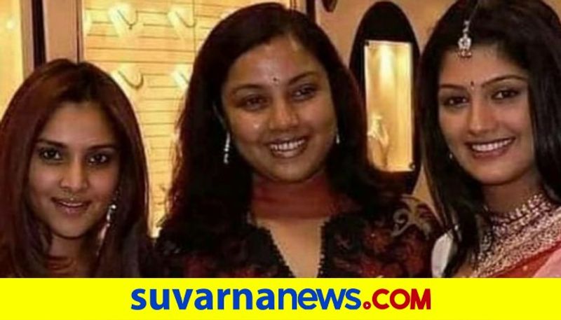 Tara anuradha share picture with ramya and rashika kumaraswamy vcs