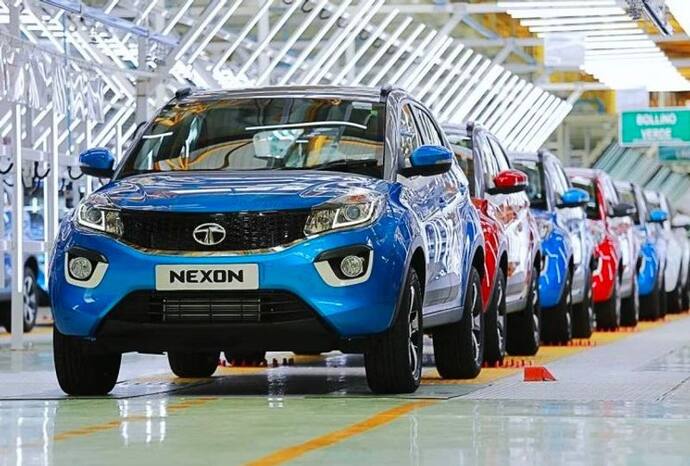 TATA ला रही 10 नई Electric Car और Suv, बेस्ट सेलिंग कारों के update version को लॉन्च करने की तैयारी