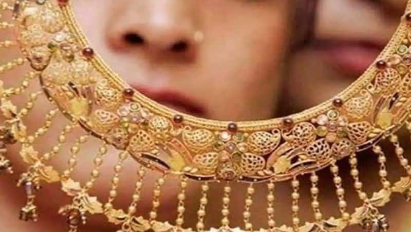 Reduction in import duty on gold from 12.5% to 10% again