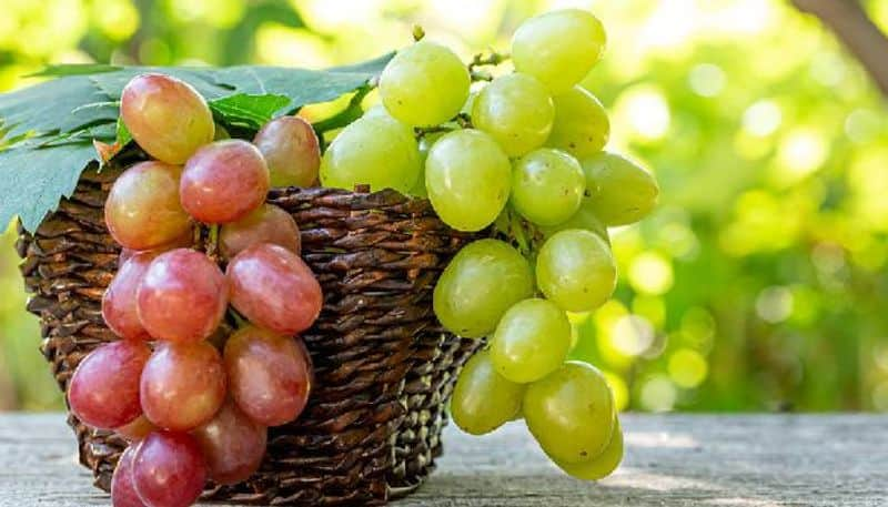 Why eat grapes? Here are five reasons.