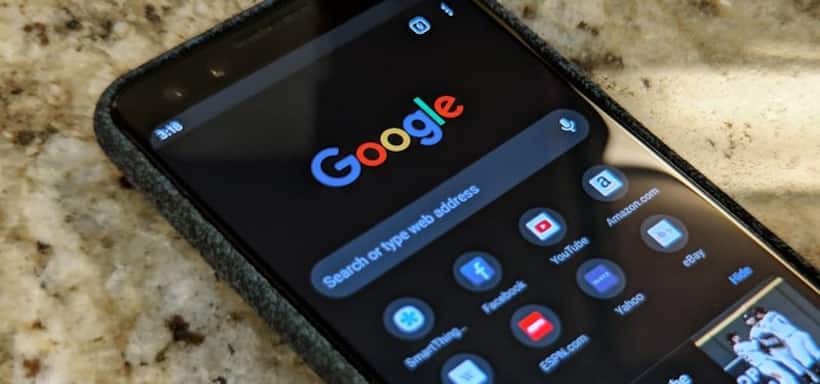 A step-by-step guide on how to enable dark mode on iPhone, Android & Windows