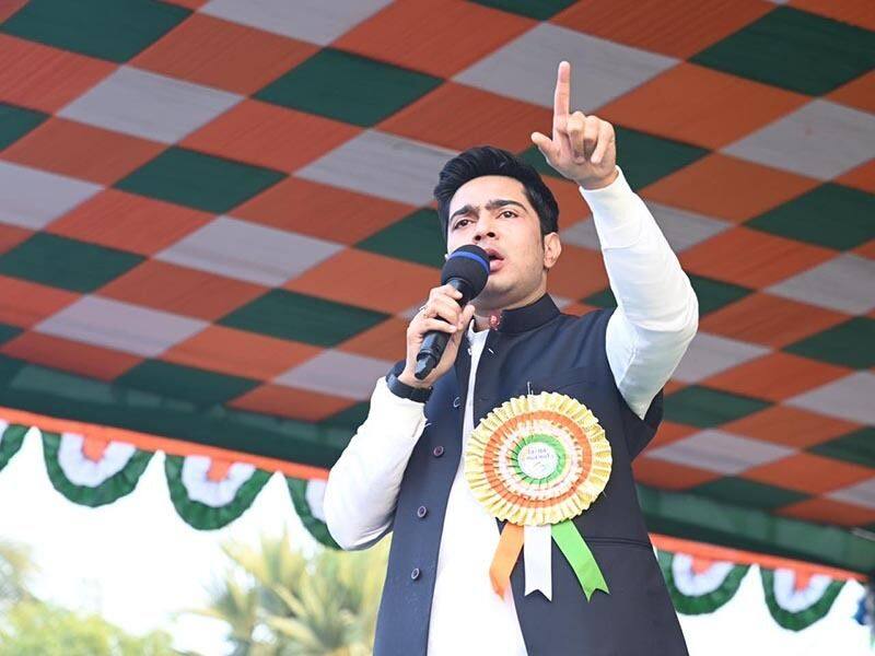 Abhishek Banerjee slams PM Modi; says he does not stand by people during crisis-dbr