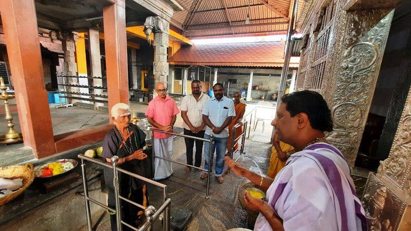 Beggar Granny Donates 1 Lakh Rupee To saligrama Temple snr