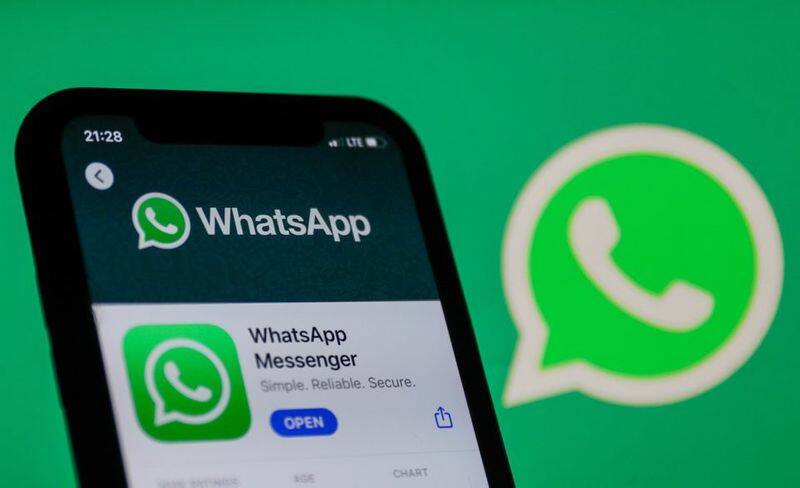 soon a great feature is coming in WhatsApp, you will be able to mute videos before sending