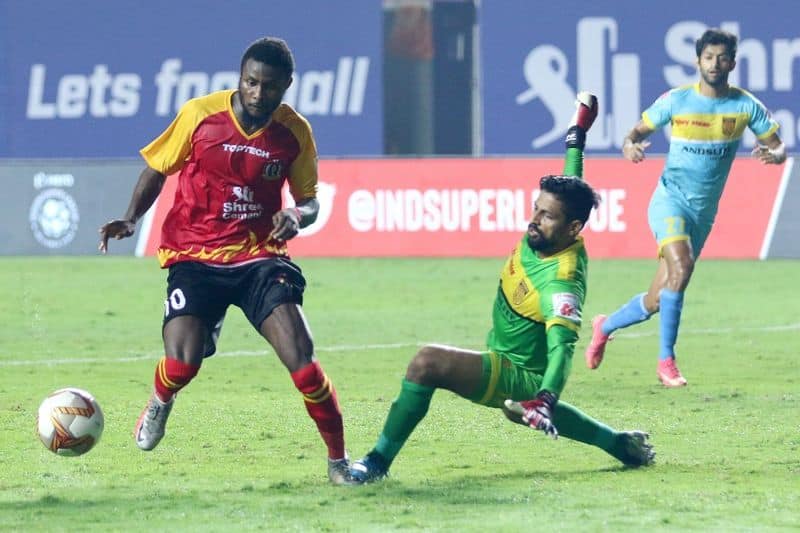 SC East Bengal holds Hyderabad FC as race for top-4 intensifies-ayh