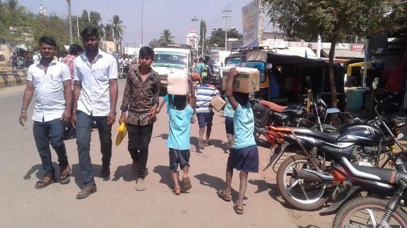 Childrens Sell Ice Candy due to Schools Not Open grg