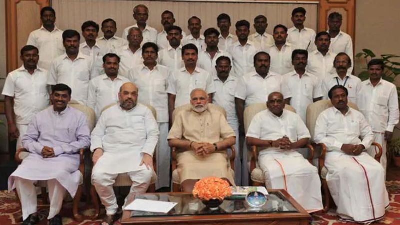 thangaraj assures devendra kula vellalar full support to prime minister narendra modi