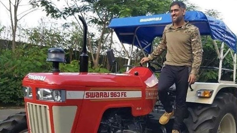 MS Dhoni Enjoying bindas life after IPL 2024 Video goes viral kvn