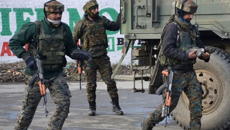 Terrorists kill two labourers in South Kashmir's Kulgam