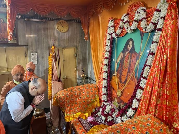 <p>On the same day, Amit Shah tweeted, “'Sri Sri Thakur Ramakrishna Paramahansadeva, who has united the country with his teachings and judgment has revealed the whole world in religion and spirituality. The path shown by Sri Sri Thakur Ramakrishna is a beacon of inspiration for humanity, the light of which has been guiding human life for eternity.”<br />
&nbsp;</p>
