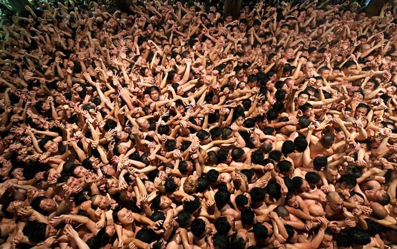 Japan Konomiya Shrine allow women to participate naked man festival for firt time in 1650 year history ckm