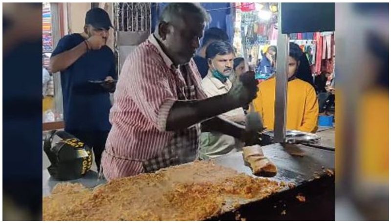 Rajnikanth Style Dosa By A Mumbai Food Stall Goes Viral