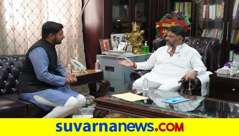 Hoskote MLA Sharath Bachegowda Meets DK Shivakumar Over Joining Congress On Feb 25th rbj