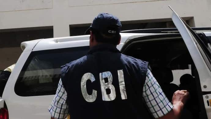 CBI की बड़ी कार्रवाईः ICF के पूर्व प्रधान इंजीनियर सहित पांच गिरफ्तार, 23 किलो सोना और करोड़ों नकदी बरामद