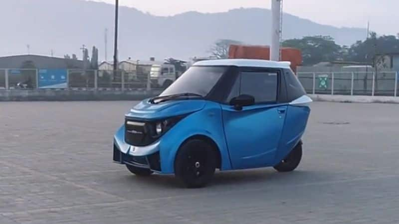 Strom R3 three-wheel EV - 200km range