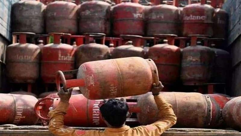 Centre allocates Rs 4,000 crore for Direct Benefit Transfer of LPG subsidy