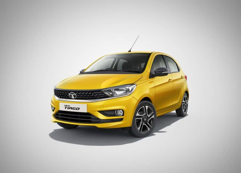 Tata Motors launches New tiago XTA with 4th AMT option car in India ckm