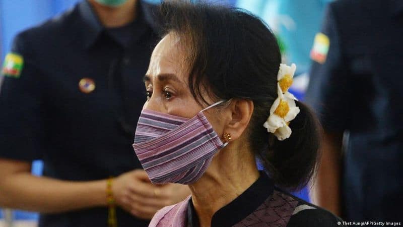 is aung san suu kyi a fake idol by denny thomas vattakkunnel