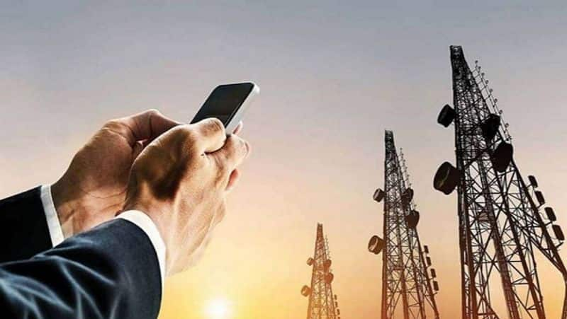 Jio tops in 4G download speed in April Trai reveals data ckm