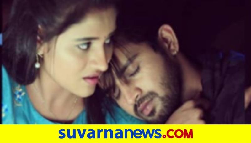 Harsha sleeps near to Bhuvi in car romantic love story in Kannadathi dpl