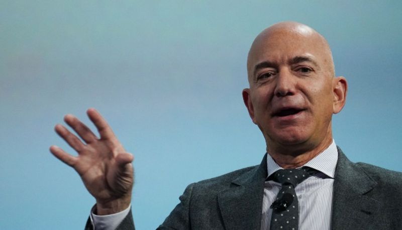 Jeff Bezos sells 2.5 billion of Amazon and signals more coming